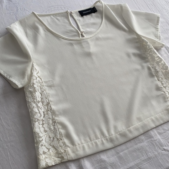 Minkpink ivory back button blouse. Boxy fit. Lace side panels. Size Medium. - Picture 8 of 8